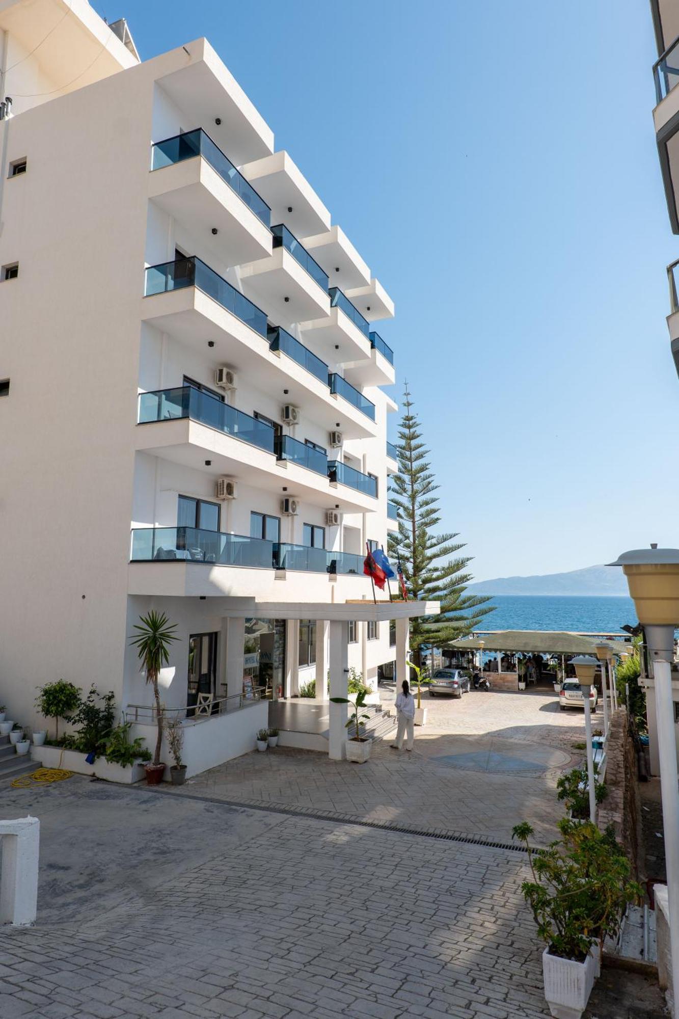 Hotel Kompleks Joni Саранде Екстериор снимка