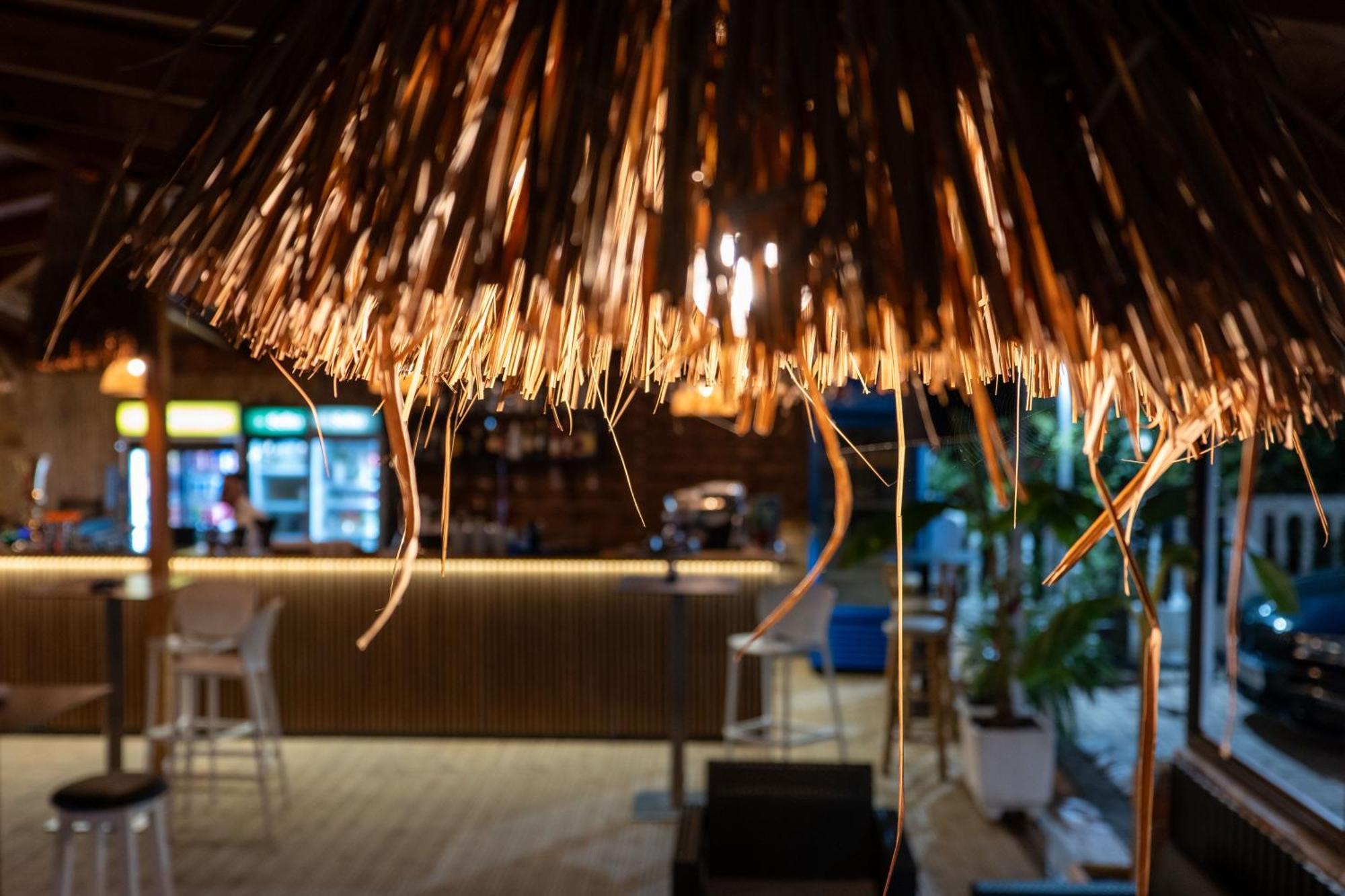 Hotel Kompleks Joni Саранде Екстериор снимка