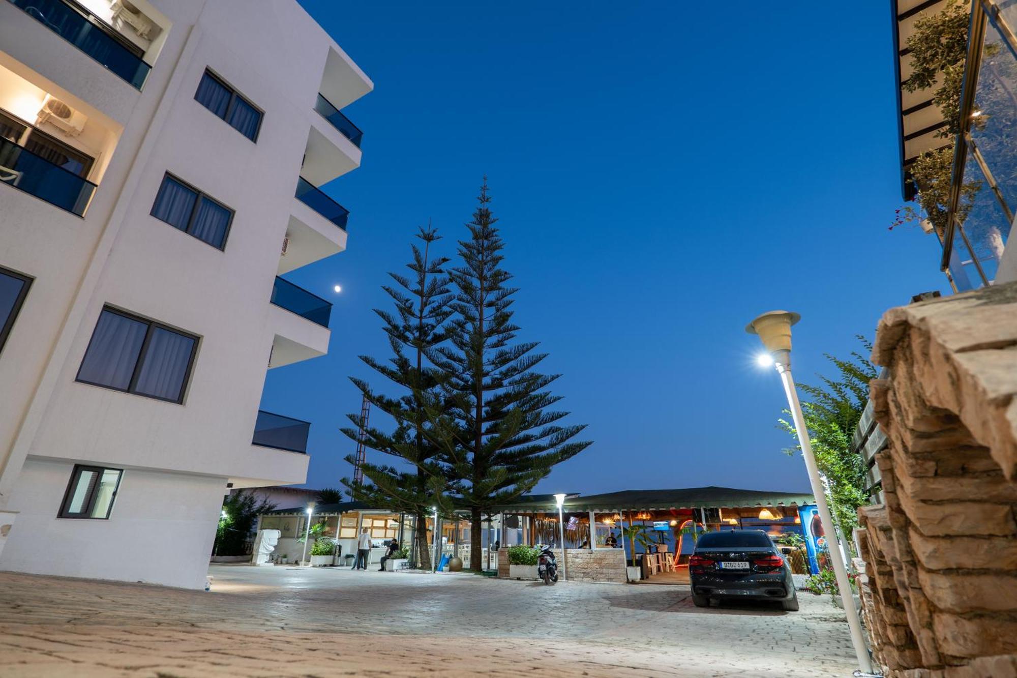 Hotel Kompleks Joni Саранде Екстериор снимка