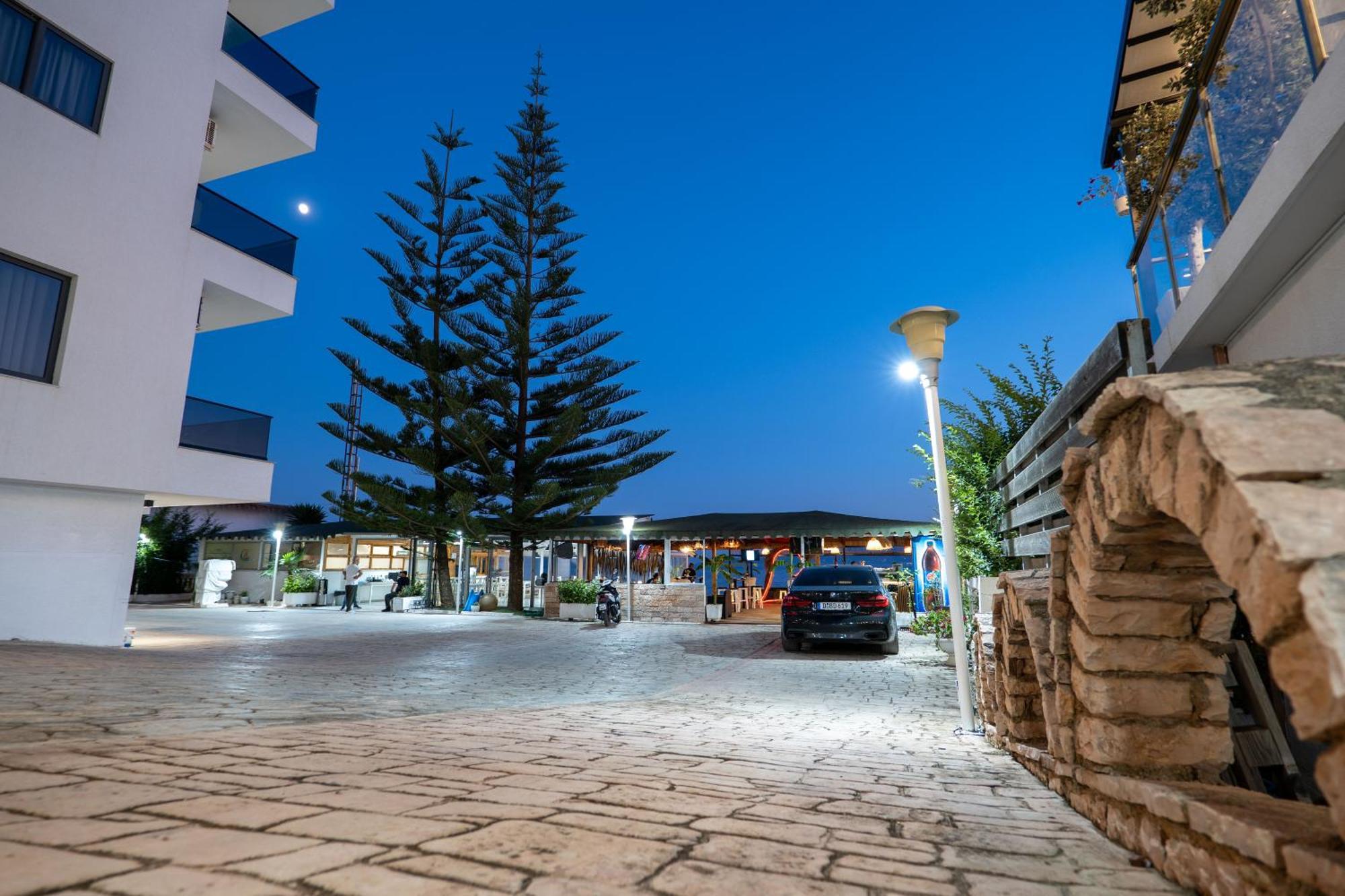 Hotel Kompleks Joni Саранде Екстериор снимка