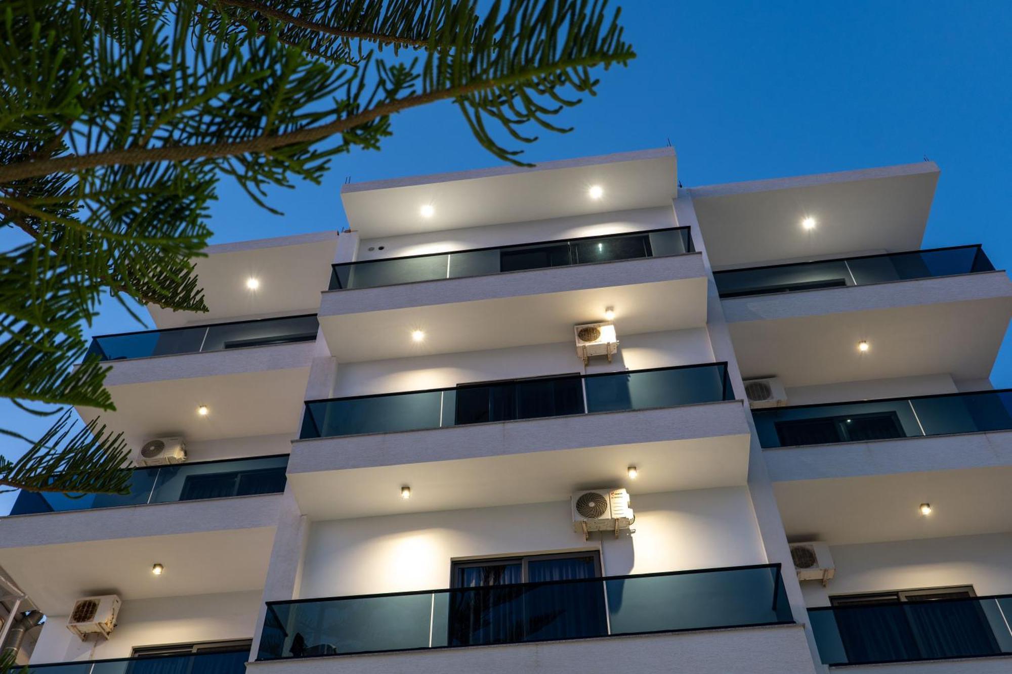 Hotel Kompleks Joni Саранде Екстериор снимка
