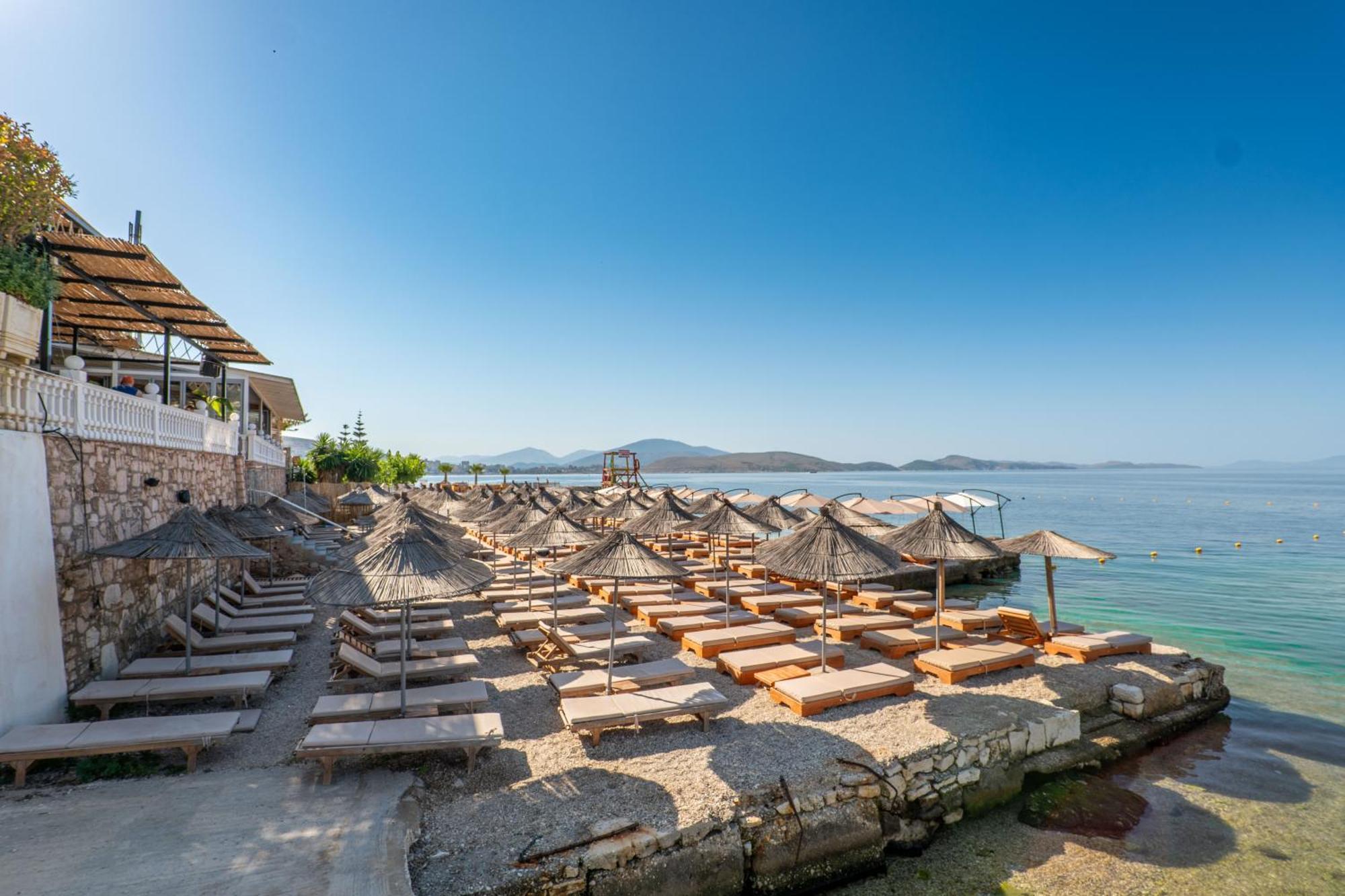 Hotel Kompleks Joni Саранде Екстериор снимка